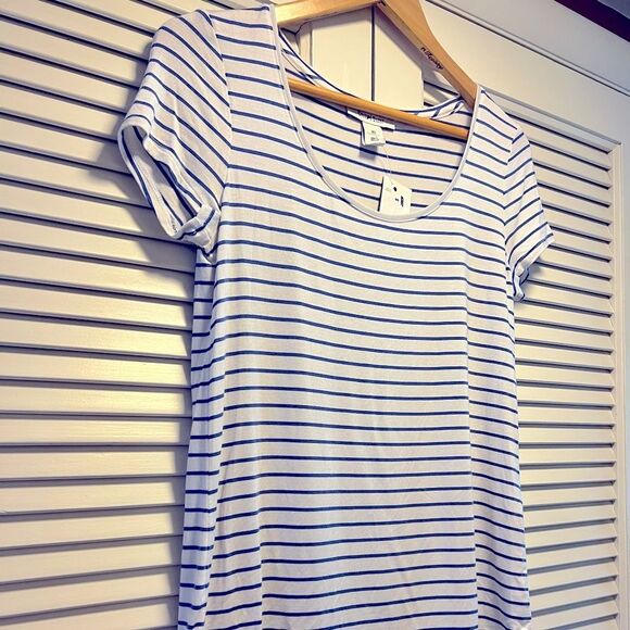 😊 3/$30 WHBM Striped Scoop Neck Short Sleeve Tee Rayon White & Blue - Picture 12 of 12
